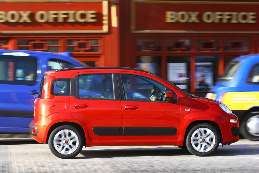  Fiat Panda 2012 года  (UK) (фото 98 из 125)